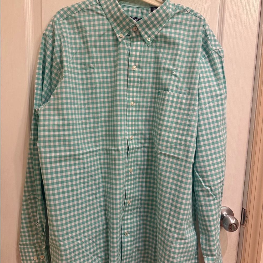 Izod Men's Button-Down Gingham Shirt - Aqua and White